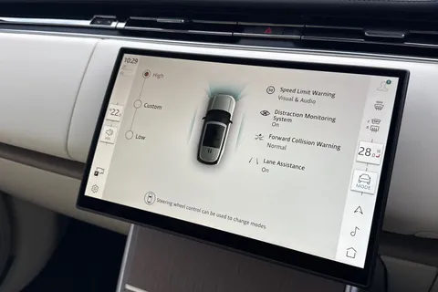 Land Rover Range Rover 3.0 D300 MHEV HSE Auto 4WD Euro 6 (s/s) 5dr Thumbnail #47