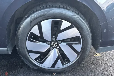 MA23CWR Volkswagen Id. Buzz Cargo SWB 204 PS 77 kWh Electric 1 Speed Automatic Thumbnail #8