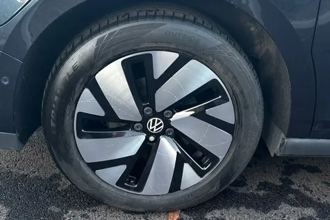 MA23CWR Volkswagen Id. Buzz Cargo SWB 204 PS 77 kWh Electric 1 Speed Automatic Thumbnail #25