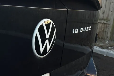 MA23CWR Volkswagen Id. Buzz Cargo SWB 204 PS 77 kWh Electric 1 Speed Automatic Thumbnail #26