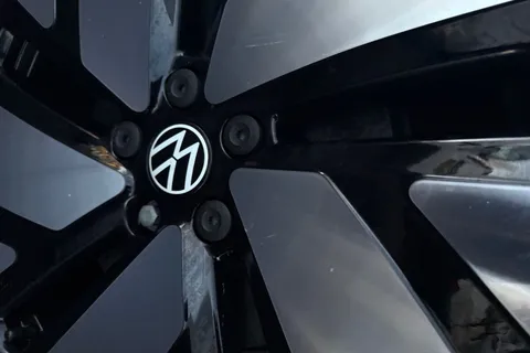 MA23CWR Volkswagen Id. Buzz Cargo SWB 204 PS 77 kWh Electric 1 Speed Automatic Thumbnail #28