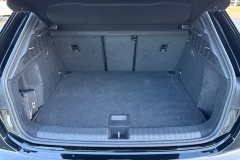 KT25YFD Audi A3 Black Edition 35 TFSI 150 PS S tronic Thumbnail #8