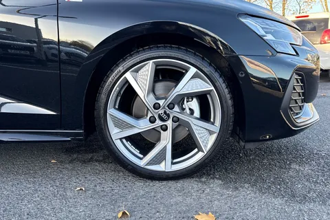 KT25YFD Audi A3 Black Edition 35 TFSI 150 PS S tronic Thumbnail #11