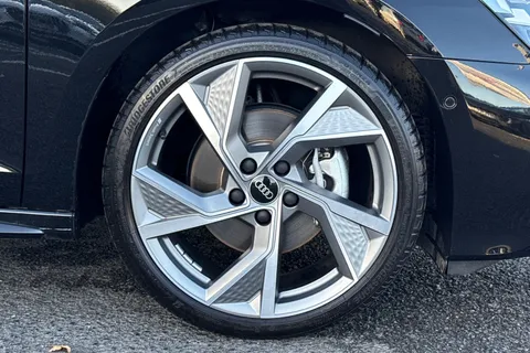 KT25YFD Audi A3 Black Edition 35 TFSI 150 PS S tronic Thumbnail #12