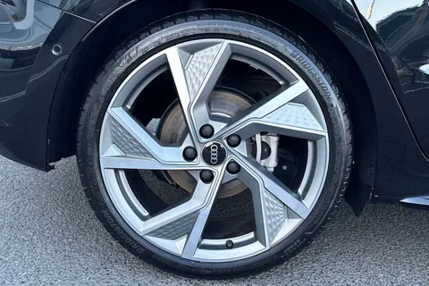 KT25YFD Audi A3 Black Edition 35 TFSI 150 PS S tronic Thumbnail #13