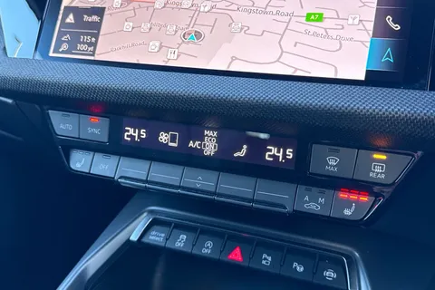 KT25YFD Audi A3 Black Edition 35 TFSI 150 PS S tronic Thumbnail #23