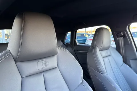 KT25YFD Audi A3 Black Edition 35 TFSI 150 PS S tronic Thumbnail #25