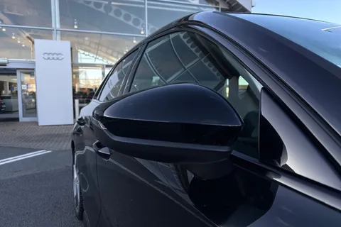 KT25YFD Audi A3 Black Edition 35 TFSI 150 PS S tronic Thumbnail #28