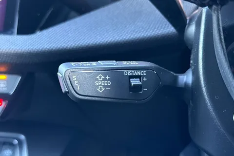 KT25YFD Audi A3 Black Edition 35 TFSI 150 PS S tronic Thumbnail #56