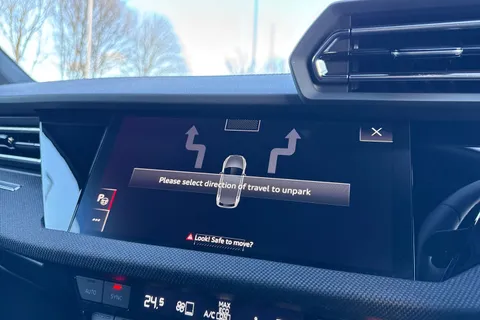 KT25YFD Audi A3 Black Edition 35 TFSI 150 PS S tronic Thumbnail #59