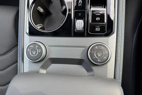 CX75PXR Volkswagen Touareg 3.0 V6 TSI eHybrid 4M 462PS R ⭐Towbar, Heads Up, Night Vision, Dynaudio & Thumbnail #114