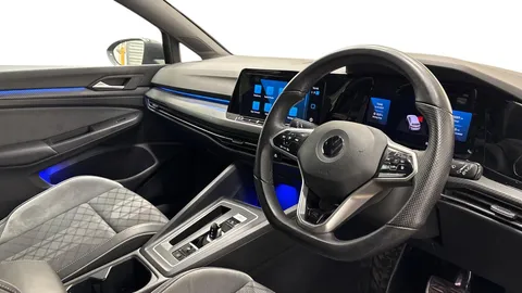 EK22DXO Volkswagen Golf 1.5 eTSI 150 R-Line 5dr DSG | Heated Seats | ACC Thumbnail #6