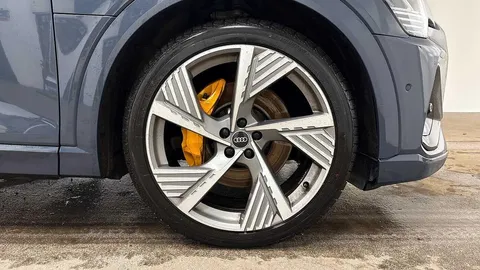 GX72WYO Audi e-tron Sportback Vorsprung 55 quattro 300,00 kW Thumbnail #4
