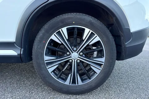 DS20JLU Mitsubishi Eclipse Cross 1.5T 3 CVT 4WD Euro 6 (s/s) 5dr Thumbnail #14