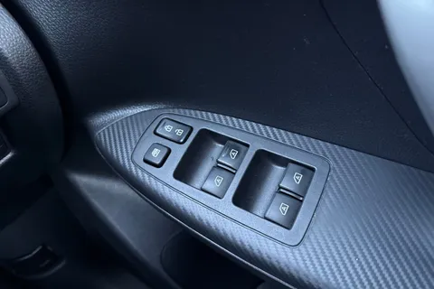 DS20JLU Mitsubishi Eclipse Cross 1.5T 3 CVT 4WD Euro 6 (s/s) 5dr Thumbnail #40