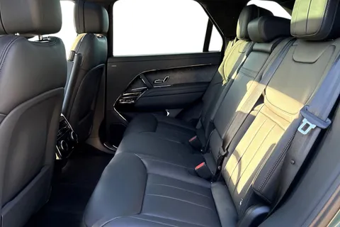 DW23FNZ Land Rover Range Rover Sport 3.0 P510e 38.2kWh First Edition SUV 5dr Petrol Plug-in Hybrid Auto 4WD Euro 6 (s/s) (510 ps) Thumbnail #5
