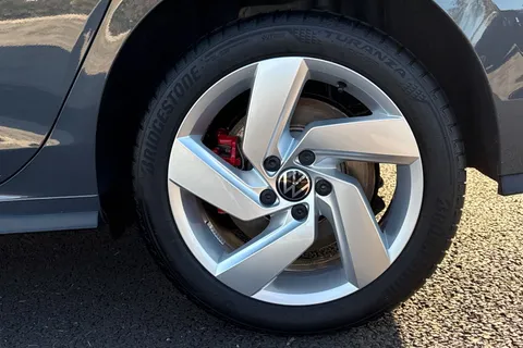 DE25KCA Volkswagen Golf 1.5 TSI 272 GTE eHybrid 5dr DSG Thumbnail #11