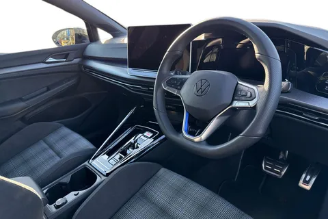 DE25KCA Volkswagen Golf 1.5 TSI 272 GTE eHybrid 5dr DSG Thumbnail #15