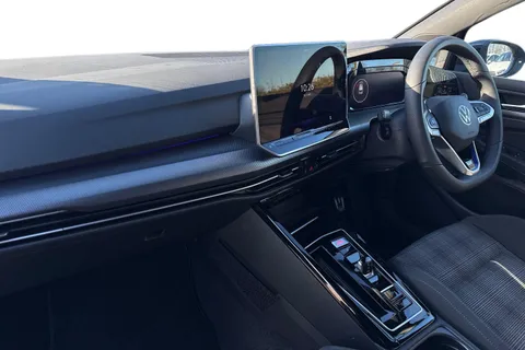 DE25KCA Volkswagen Golf 1.5 TSI 272 GTE eHybrid 5dr DSG Thumbnail #16