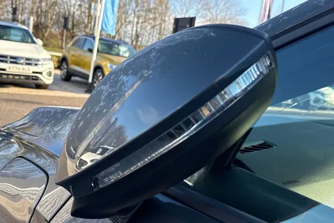 DE25KCA Volkswagen Golf 1.5 TSI 272 GTE eHybrid 5dr DSG Thumbnail #28