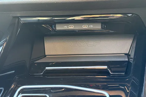 DE25KCA Volkswagen Golf 1.5 TSI 272 GTE eHybrid 5dr DSG Thumbnail #35