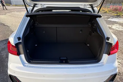 Audi A1 1.0 TFSI 30 S line Sportback S Tronic Euro 6 (s/s) 5dr Thumbnail #7