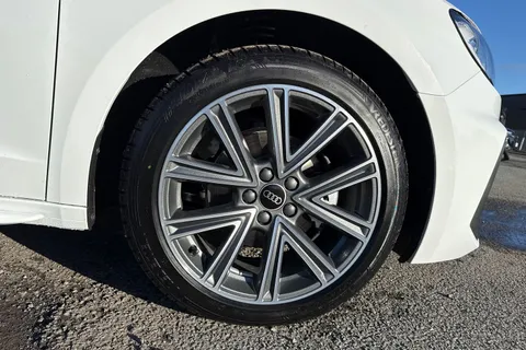 Audi A1 1.0 TFSI 30 S line Sportback S Tronic Euro 6 (s/s) 5dr Thumbnail #10