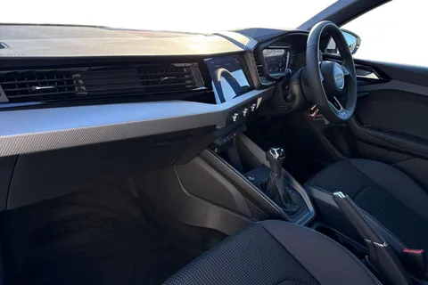 Audi A1 1.0 TFSI 30 S line Sportback S Tronic Euro 6 (s/s) 5dr Thumbnail #15