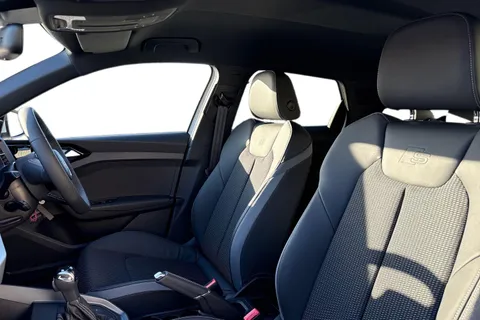 Audi A1 1.0 TFSI 30 S line Sportback S Tronic Euro 6 (s/s) 5dr Thumbnail #16