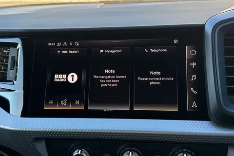 Audi A1 1.0 TFSI 30 S line Sportback S Tronic Euro 6 (s/s) 5dr Thumbnail #17