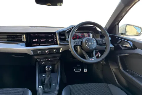 Audi A1 1.0 TFSI 30 S line Sportback S Tronic Euro 6 (s/s) 5dr Thumbnail #18