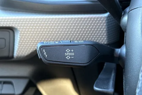 Audi A1 1.0 TFSI 30 S line Sportback S Tronic Euro 6 (s/s) 5dr Thumbnail #30