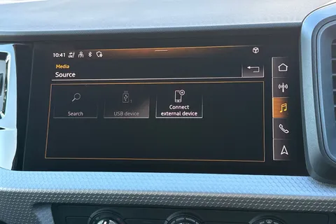 Audi A1 1.0 TFSI 30 S line Sportback S Tronic Euro 6 (s/s) 5dr Thumbnail #35