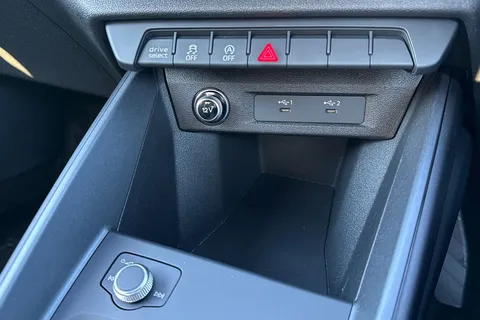 Audi A1 1.0 TFSI 30 S line Sportback S Tronic Euro 6 (s/s) 5dr Thumbnail #41