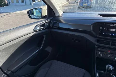 20 of 67 for Volkswagen T-Cross 1.0 TSI SE Euro 6 (s/s) 5dr