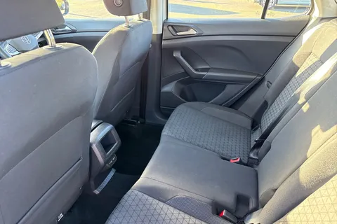 31 of 67 for Volkswagen T-Cross 1.0 TSI SE Euro 6 (s/s) 5dr