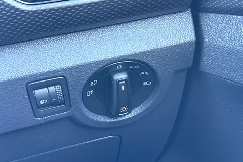 42 of 67 for Volkswagen T-Cross 1.0 TSI SE Euro 6 (s/s) 5dr