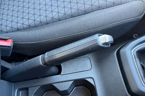 53 of 67 for Volkswagen T-Cross 1.0 TSI SE Euro 6 (s/s) 5dr