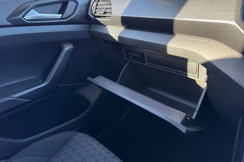 59 of 67 for Volkswagen T-Cross 1.0 TSI SE Euro 6 (s/s) 5dr