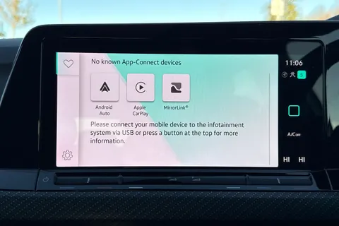 MC23KLU Volkswagen Golf 2.0 TSI 320 R 4Motion 5dr DSG **19' ESTORIL ALLOYS** Thumbnail #42