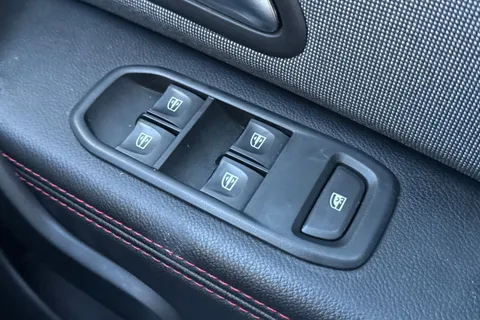 32 of 40 for Dacia Duster 1.3 TCe Techroad Euro 6 (s/s) 5dr