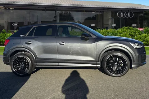 AV70FZN Audi Q2 Black Edition 30 TDI  116 PS S tronic Thumbnail #4