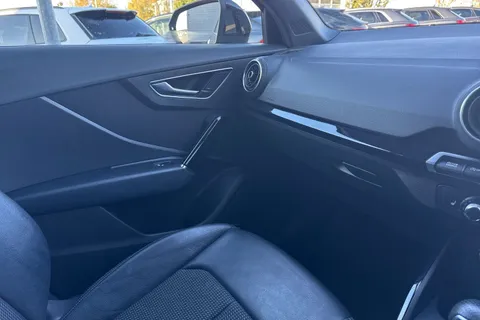 AV70FZN Audi Q2 Black Edition 30 TDI  116 PS S tronic Thumbnail #21