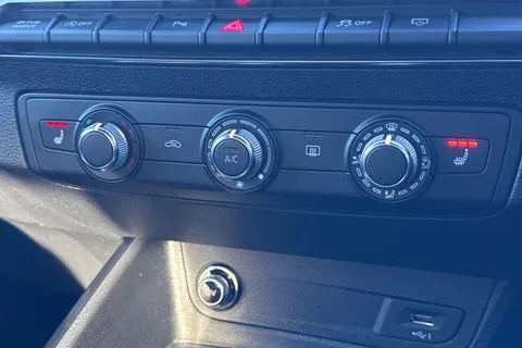 AV70FZN Audi Q2 Black Edition 30 TDI  116 PS S tronic Thumbnail #23