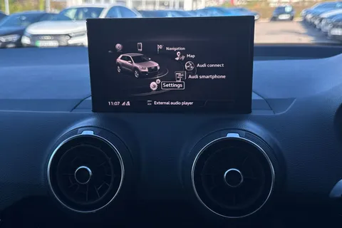 AV70FZN Audi Q2 Black Edition 30 TDI  116 PS S tronic Thumbnail #26