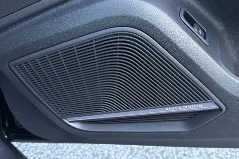 AV70FZN Audi Q2 Black Edition 30 TDI  116 PS S tronic Thumbnail #39