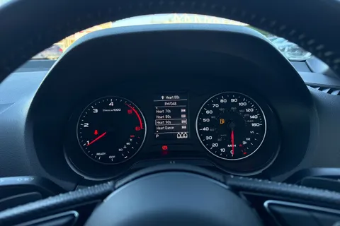 AV70FZN Audi Q2 Black Edition 30 TDI  116 PS S tronic Thumbnail #44