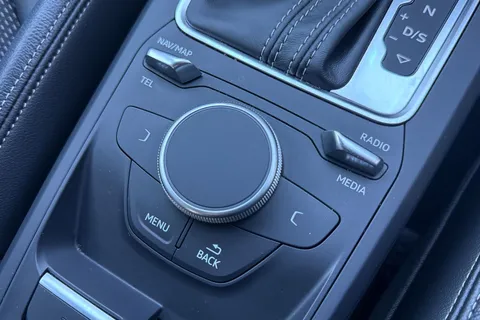 AV70FZN Audi Q2 Black Edition 30 TDI  116 PS S tronic Thumbnail #57