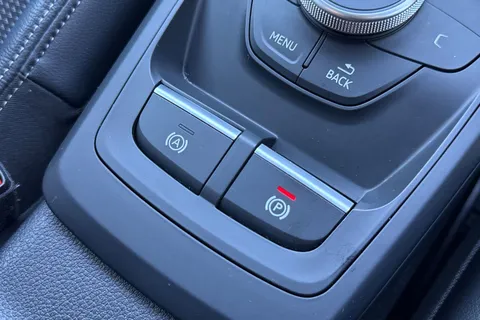 AV70FZN Audi Q2 Black Edition 30 TDI  116 PS S tronic Thumbnail #58