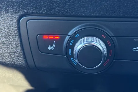 AV70FZN Audi Q2 Black Edition 30 TDI  116 PS S tronic Thumbnail #59